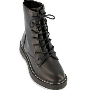 Super cute black combat boots sz 11